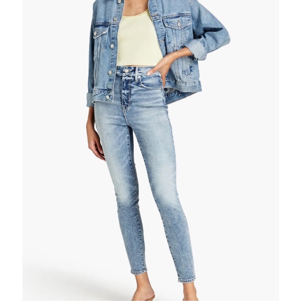 Good American Good Waist Extreme Deep V Jeans